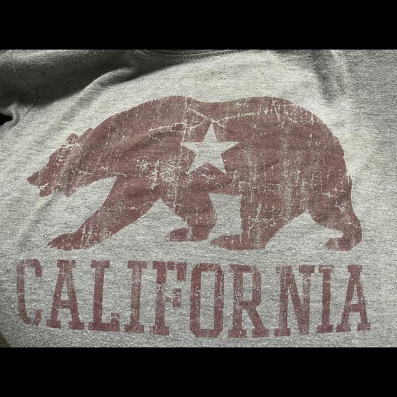 Grey California Crop Top Size XL Rarely Worn - Picture 3 of 4